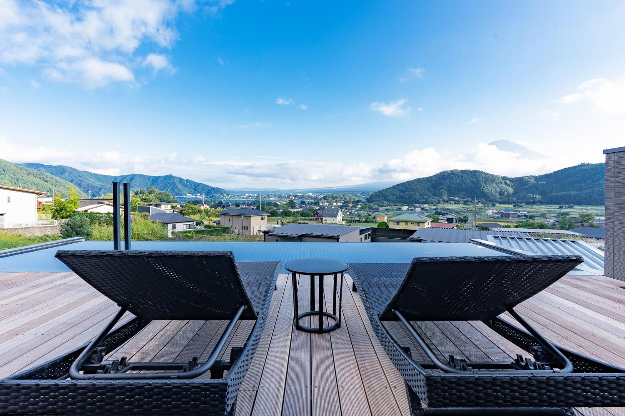 Fuji View And Tsumugi Kawaguchiko
